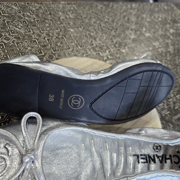 🐢 Chanel Silver Cap toe ballet flats. Size 38 - Picture 16 of 17